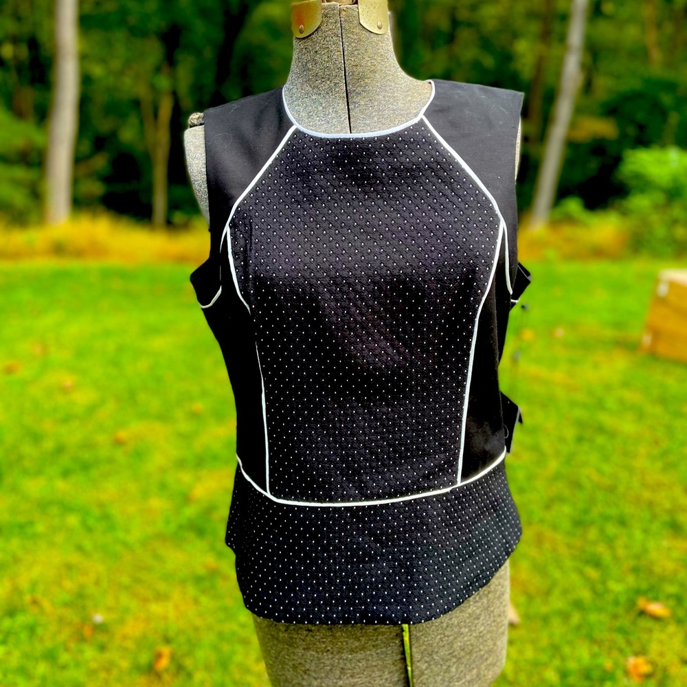 Adrianna Papell size 16 black and white polka dot top
